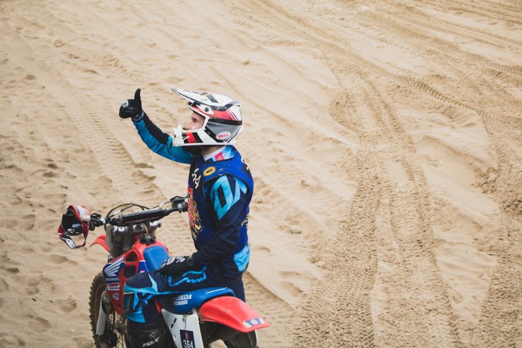 découvrez l'univers passionnant des pilotes de moto : des conseils sur la sécurité, des techniques de conduite, et les dernières tendances du monde motocycliste. que vous soyez novice ou expert, trouvez ici tout ce dont vous avez besoin pour optimiser votre expérience de conduite.