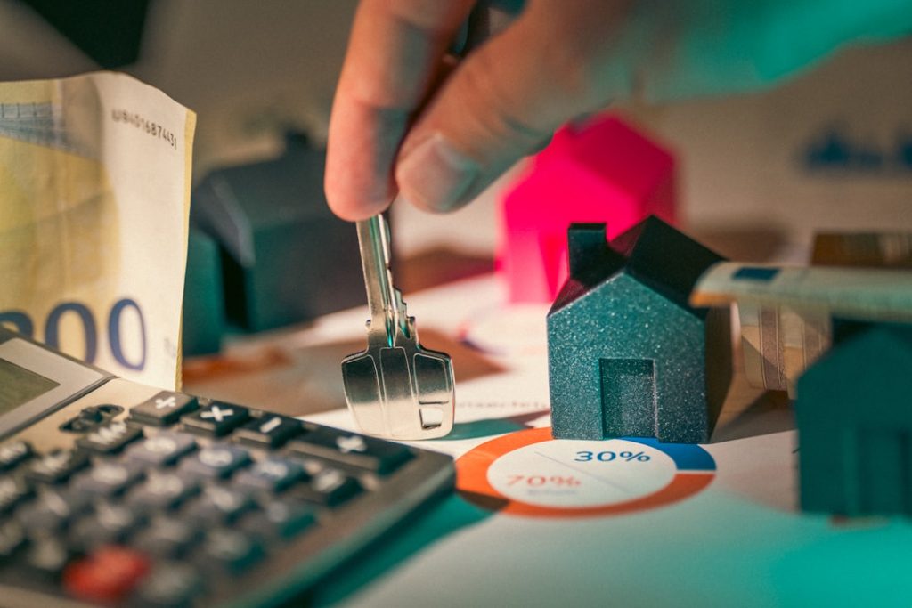 découvrez nos solutions d'assurance sur mesure pour protéger ce qui compte le plus pour vous. bénéficiez d'une couverture complète et d'un service client exceptionnel, le tout adapté à vos besoins spécifiques.