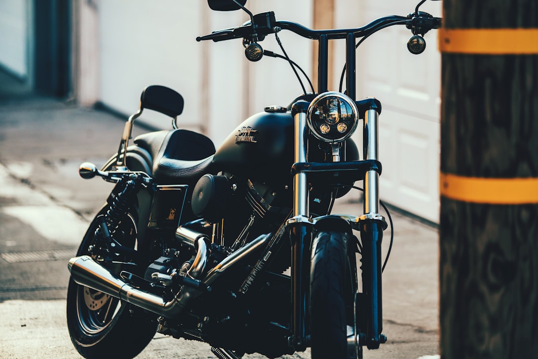 découvrez nos solutions d'assurance moto adaptées à vos besoins. protégez votre véhicule avec une couverture complète et des tarifs compétitifs. obtenez un devis personnalisé et partez l'esprit tranquille sur la route.