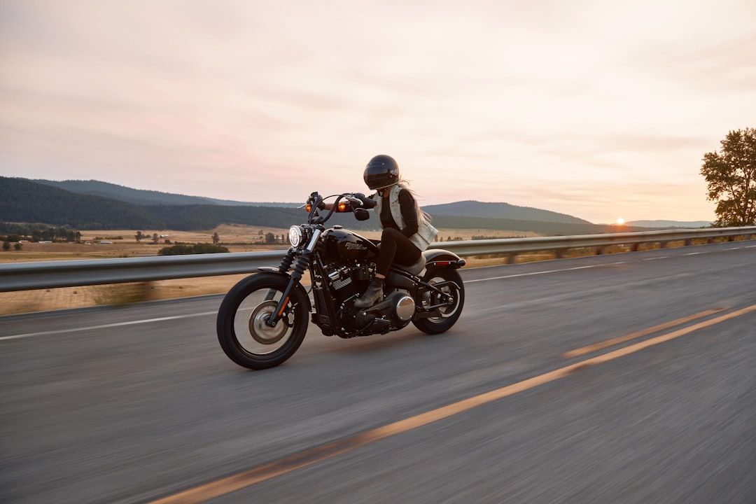 découvrez notre assurance moto adaptée à vos besoins. profitez d'une couverture complète, de tarifs compétitifs et d'un service client exceptionnel pour protéger votre passion en toute sérénité.