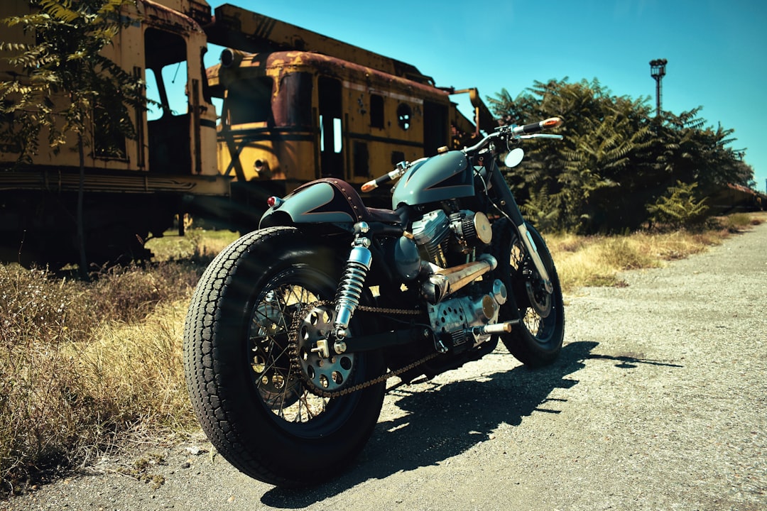 obtenez votre permis de moto avec notre guide complet. découvrez les étapes, les exigences et les conseils pour réussir votre examen et rouler en toute sécurité.