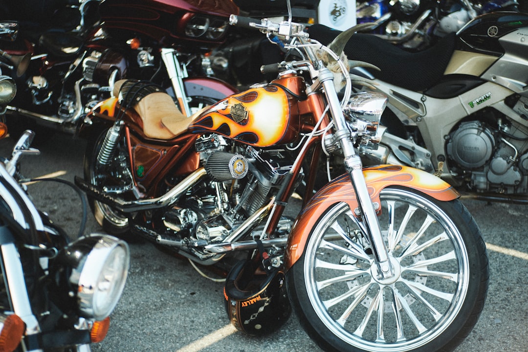 découvrez notre sélection de motos économiques qui allient performance et budget maîtrisé. que vous soyez débutant ou motard averti, trouvez la moto qui correspond à vos besoins sans compromettre votre portefeuille.