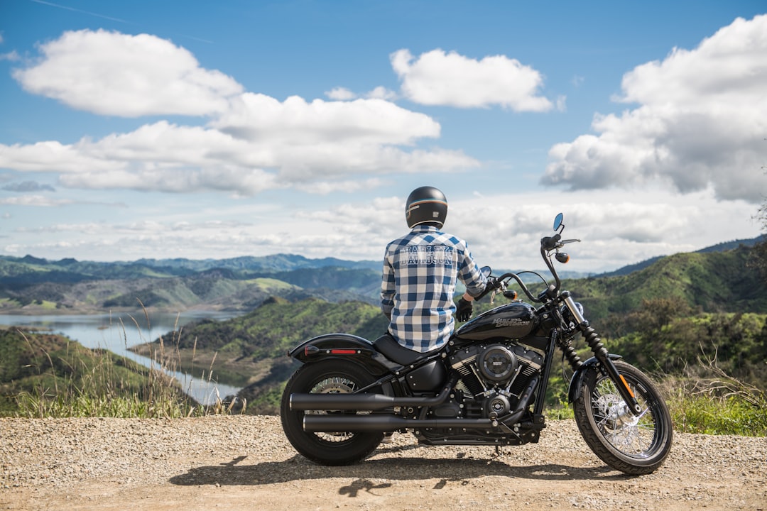 contactez macif pour obtenir des informations complètes sur l'assurance moto. profitez de conseils personnalisés et d'un service client réactif pour choisir la couverture adaptée à vos besoins.