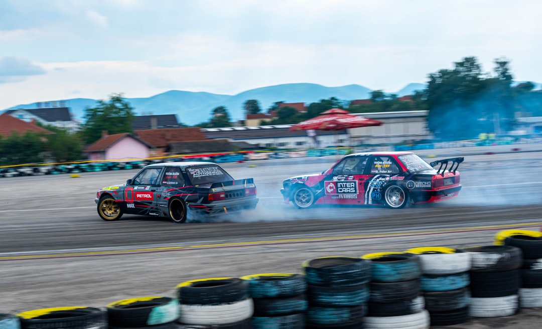 découvrez les implications des conducteurs non assurés, les risques encourus et les solutions pour se protéger sur la route. informez-vous sur les lois, les options d'assurance et les impacts sur votre sécurité et vos finances.