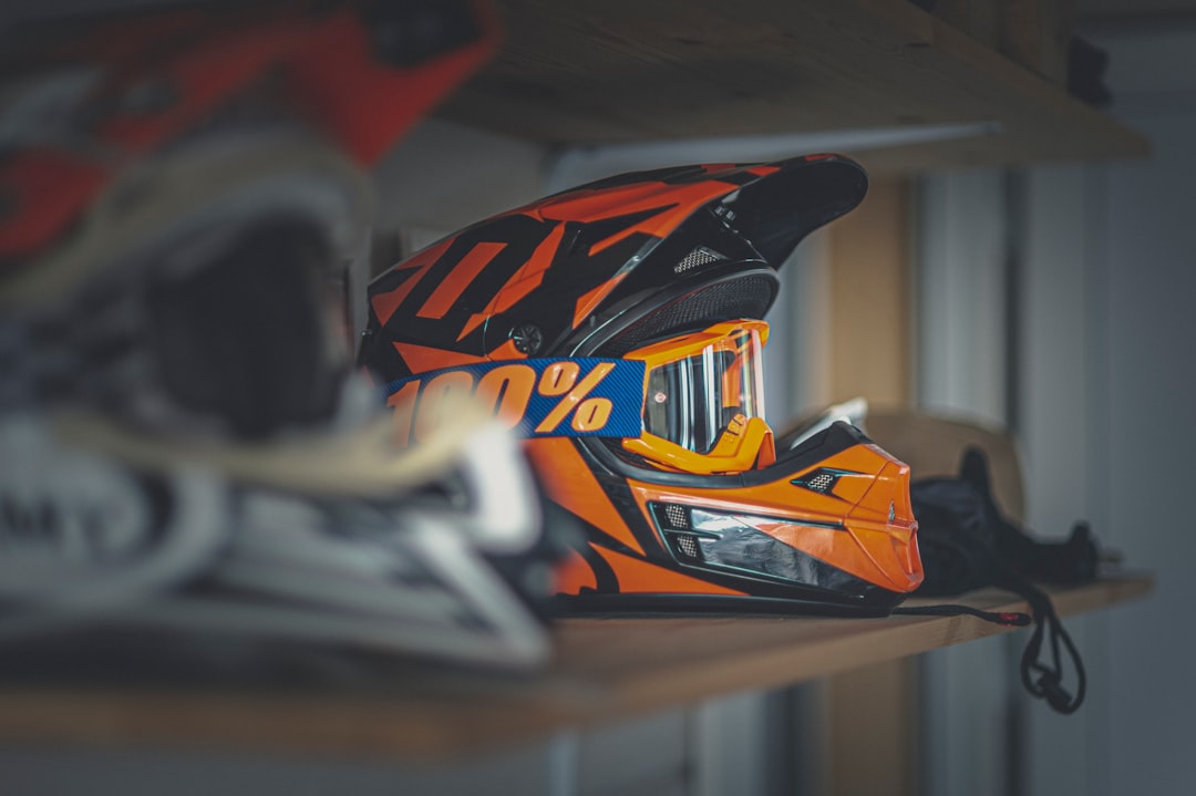 découvrez notre assurance enduro, spécialement conçue pour protéger votre passion pour le motocyclisme tout-terrain. bénéficiez d'une couverture complète sur les pistes et en dehors, avec des options adaptées à vos besoins. roulez en toute sécurité et sérénité grâce à notre expertise en assurance.